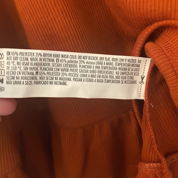 Burnt orange tank - Picture 3 of 6